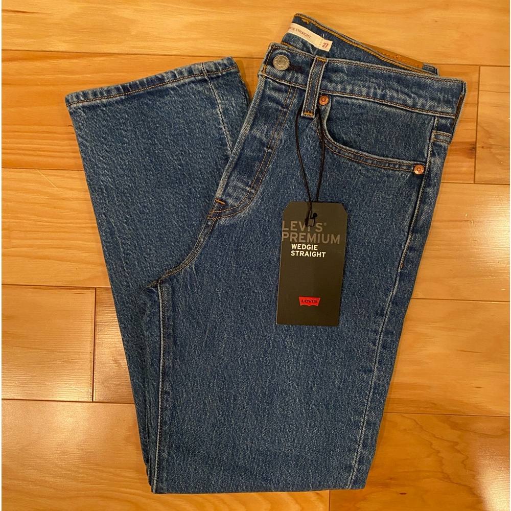 Levi’s Wedgie Straight *New With Tags!*